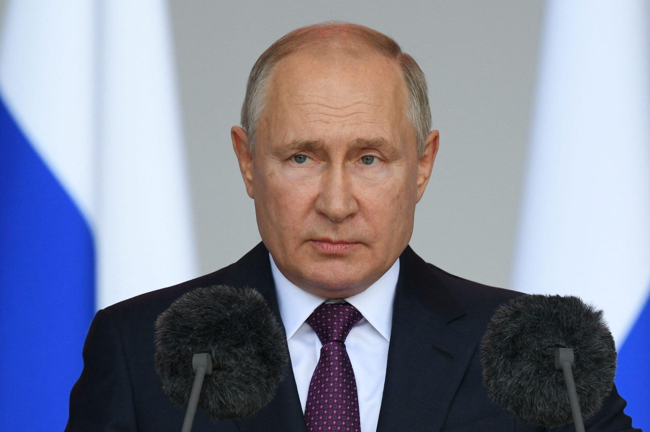 Russia’s Vladimir Putin slammed Western sanctions as ‘mad and foolish’ and urged Russia’s main firms to continue operating in the country.