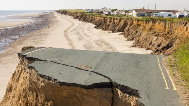 Climate change: Sea levels are rising faster in the UK