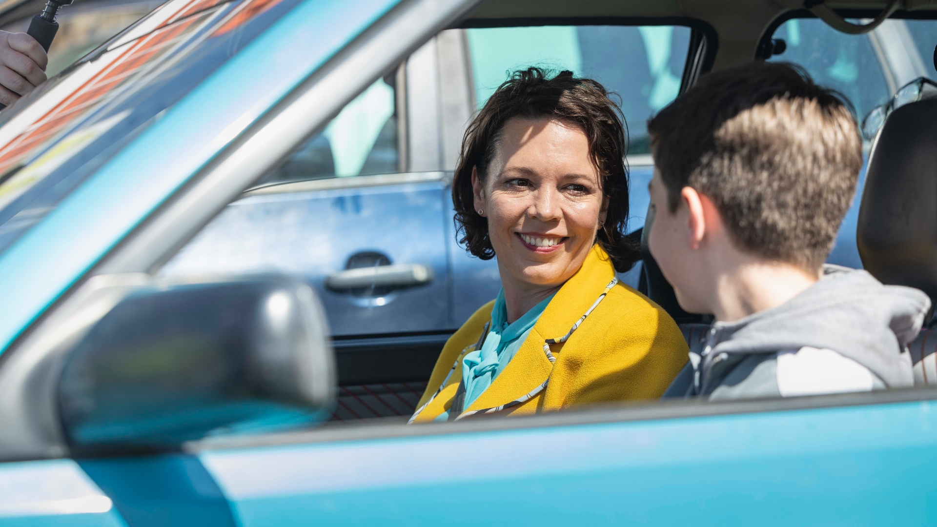 Olivia Colman works hard to keep the odd-couple kidnapping movie Joyride on the road.