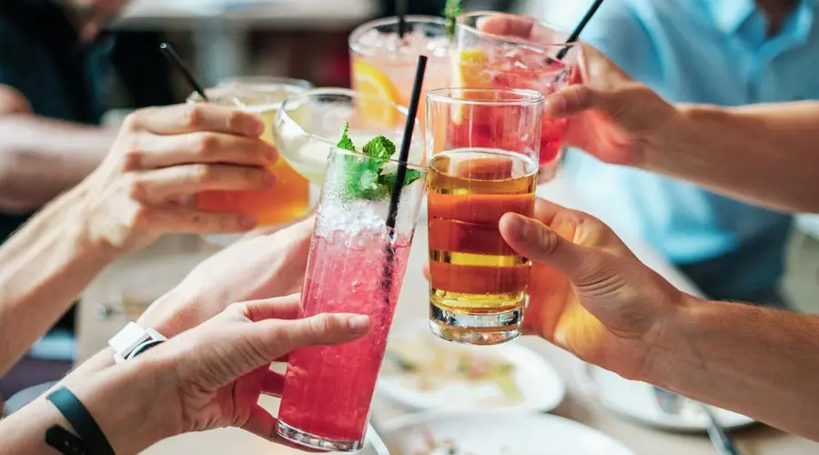 There are opposing views on whether you should eat and drink before working out