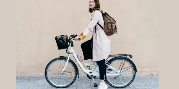 Bicycle for Women to go for Casual Rides & Adventures