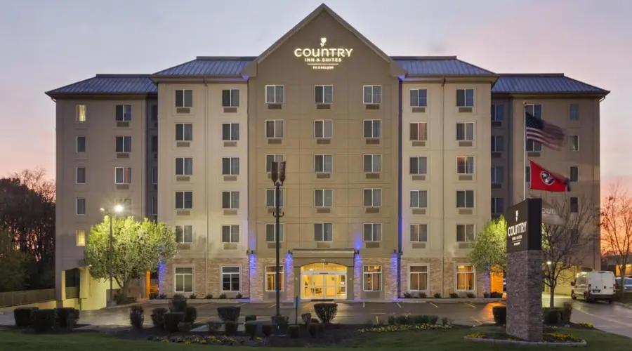 Country Inn Suites by Radisson, Nashville Airport, TN
