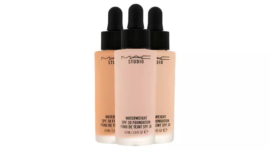 M.A.C Studio Waterweight SPF30 Foundation