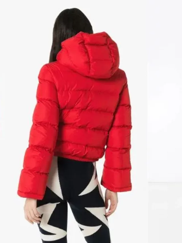 Explore The Best Ski Jackets For Women For Winters