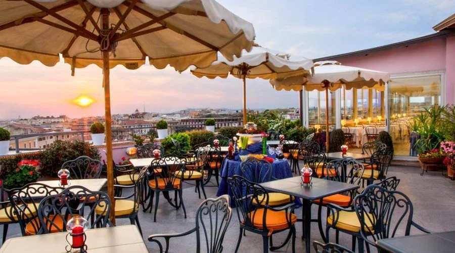 Marcella Royal Hotel Rooftop Garden
