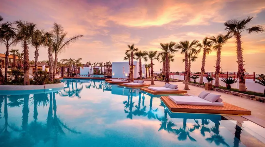 hotels with pools
