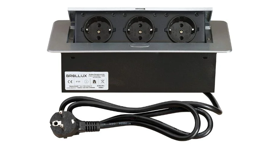 TRIPLE SOCKET RETRACTABLE IN COUNTERTOP RELATABLE SOCKET
