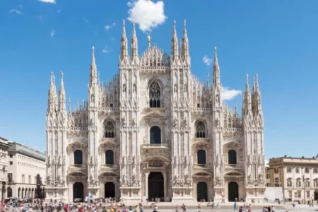 The Ultimate Guide to Booking the Perfect Flight to Milan