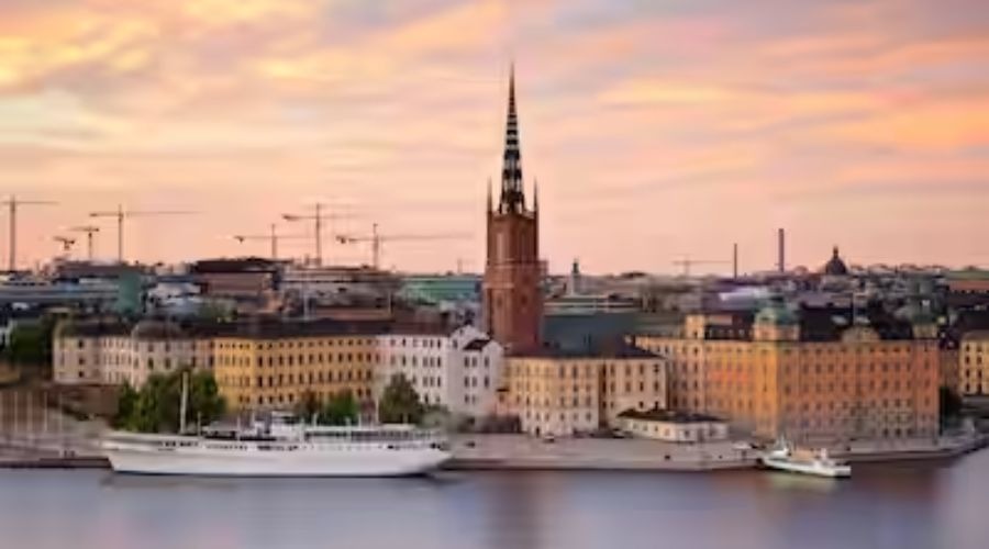 Booking holidays to Sweden at the last minute 