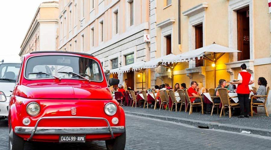 Cars for hire in Italy