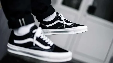 Add An Edge To Your Outfit With Practical Men Skate Shoes 