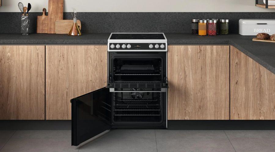 Hotpoint HDT67V9H2CW/UK 60cm Electric Double Cooker + INSTALLATION