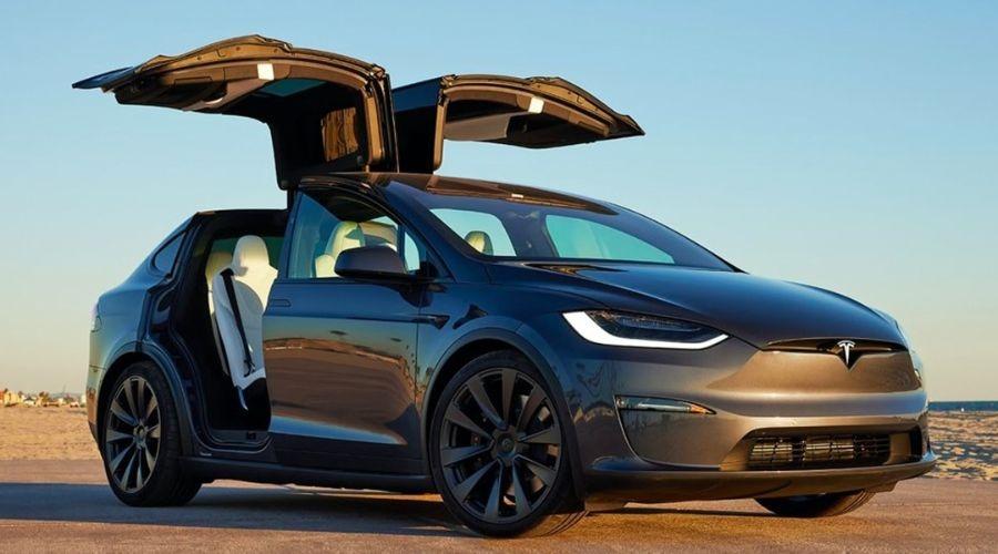 What to expect from Tesla Model X Plaid Tickets