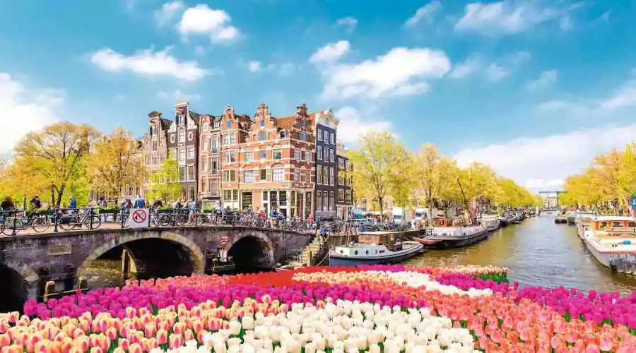 Benefits of booking cheap Amsterdam holidays