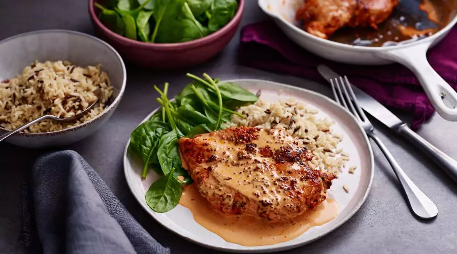 What to serve with paprika chicken