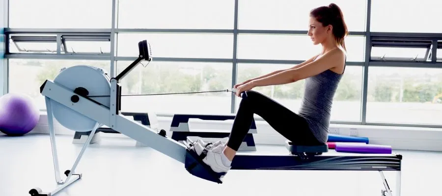 Benefits of exercising rowing machines