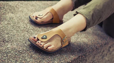 Summer Essential: Stylish Flat Sandals For Women To Beat The Heat In Comfort 