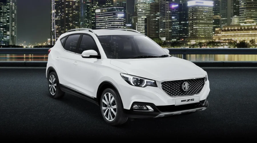 MG ZS 71kWh Luxury Dover White