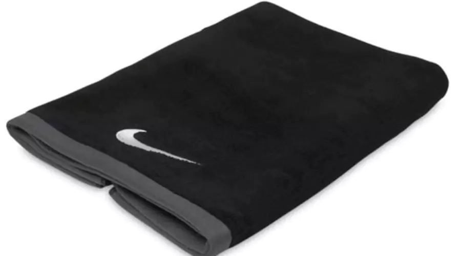 Nike Medium Fundamental Towel