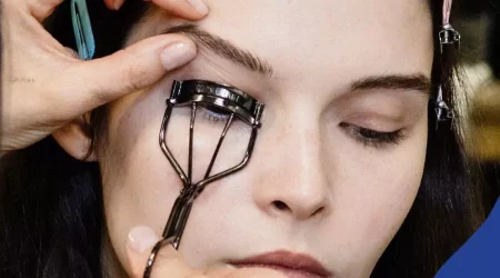 The Best Eyelash Curlers For Long And Luscious Lashes