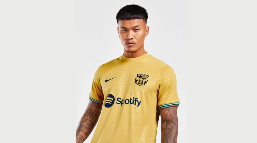 Nike FC Barcelona 2022/23 Away Shirt