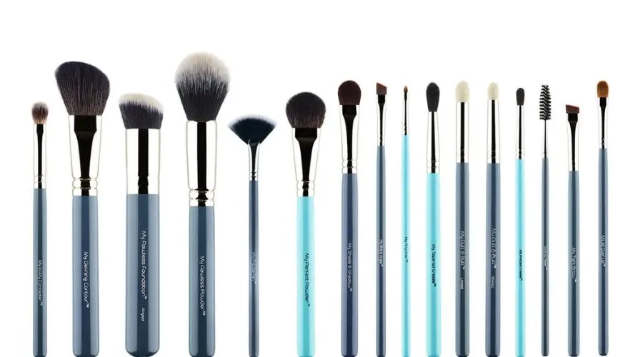 Mykitco. My Pro Selects Makeup Brush Set