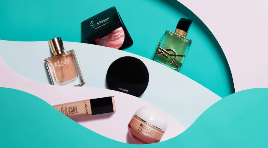 Flaconi vs Lookfantastic on Additional Services | feedhour