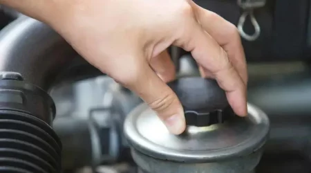 How To Choose The Right Power Steering Oil For Your Car?