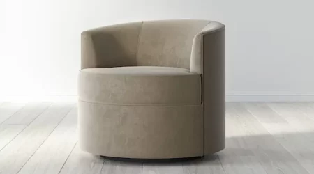 Bedroom Chair: Make Your Bedroom Look Luxurious and Accommodating   