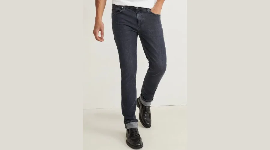 Slim tapered jeans - Black