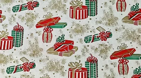 Create A Memorable Unboxing Experience With 5 Unique Christmas Wrapping Papers