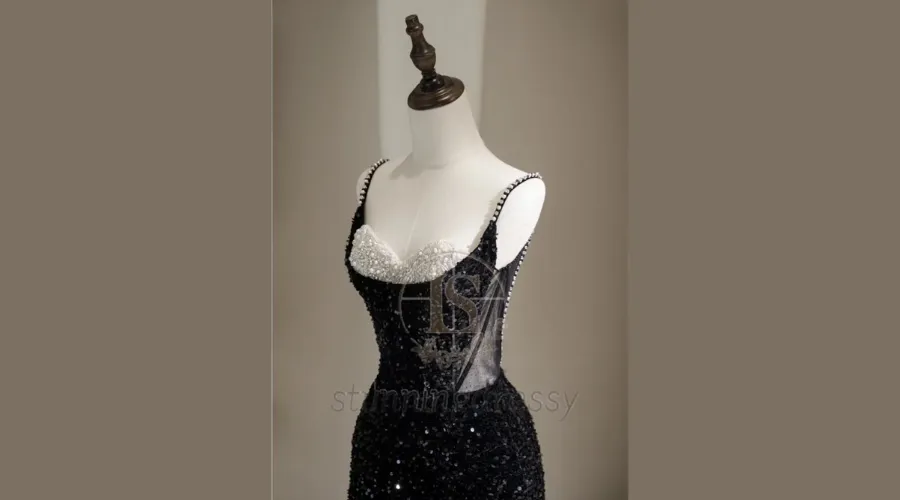 Elegant fishtail classic dress 