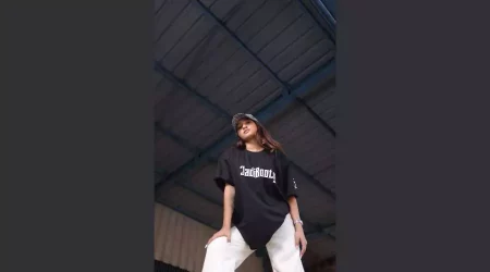 Oversized T Shirt Trends For Women Showing Styles Beyond Basics