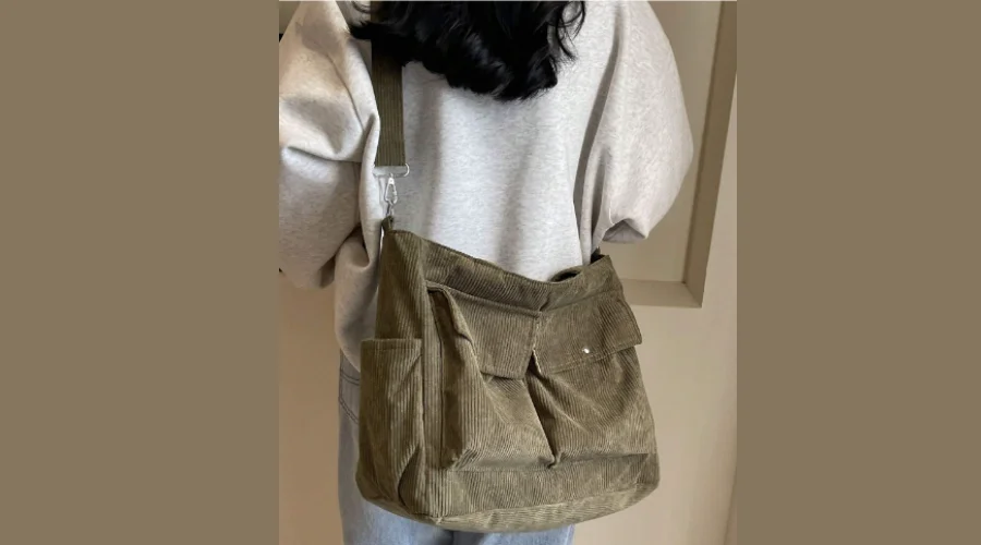 Women's Simple Velvet Multi-pocket Shoulder Bag