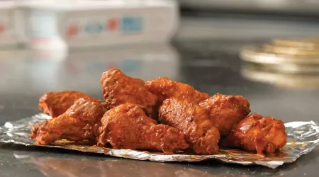 Game Night Feasts: Domino’s Chicken Wings – The Perfect Party Pleaser