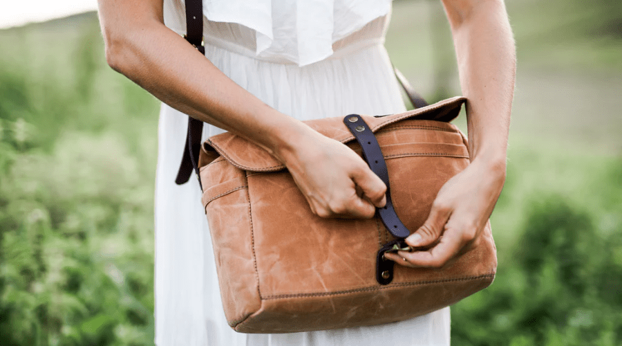 Why Women's Leather Handbags are a Wardrobe Must-Have?