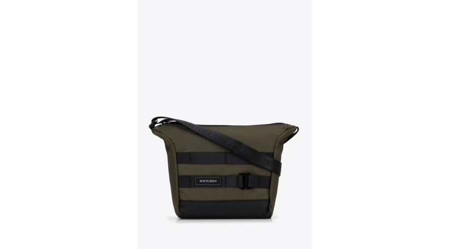 Men’s Messenger Bag with a Front Strap | Feedhour