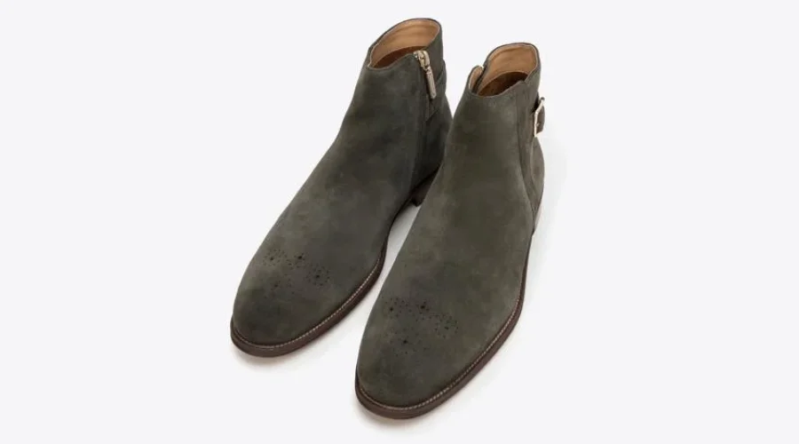 Men's suede Chelsea boots with decorative holes