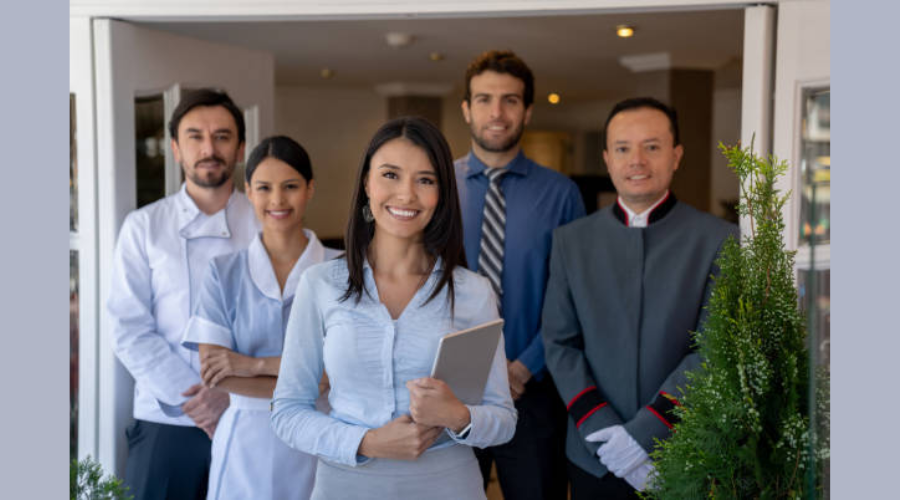 Mееting & Rеstaurant Managеr