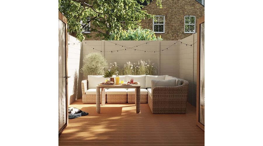 Relaxed Retreat: A Garden Makeover for Mum's Comfort Zone 