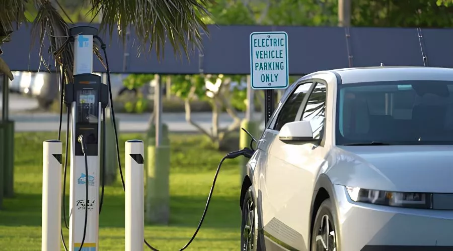Why Private EV Charging Is Becoming So Popular