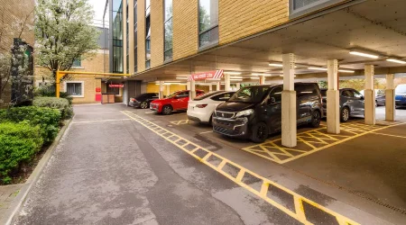 London Parking in 2026: Congestion Charge, ULEZ & the Cheapest Way to Park in the City London Parking in 2026: Congestion Charge, ULEZ & the Cheapest Way to Park in the City