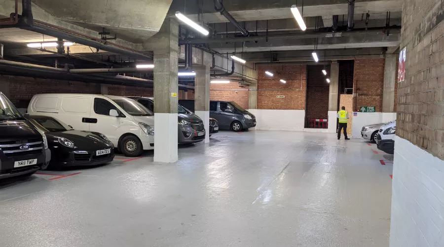 cheap parking London 2026 | Feedhour |